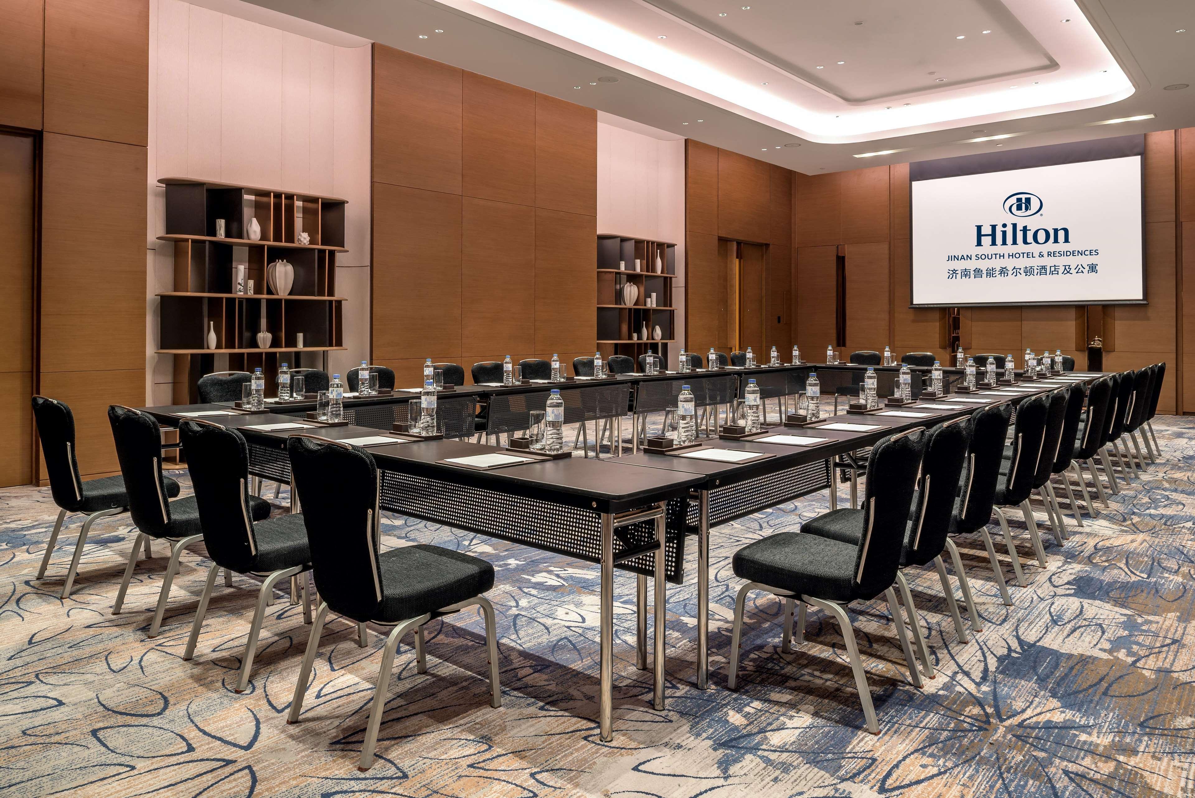 Hilton Jinan South Hotel & Residences Esterno foto