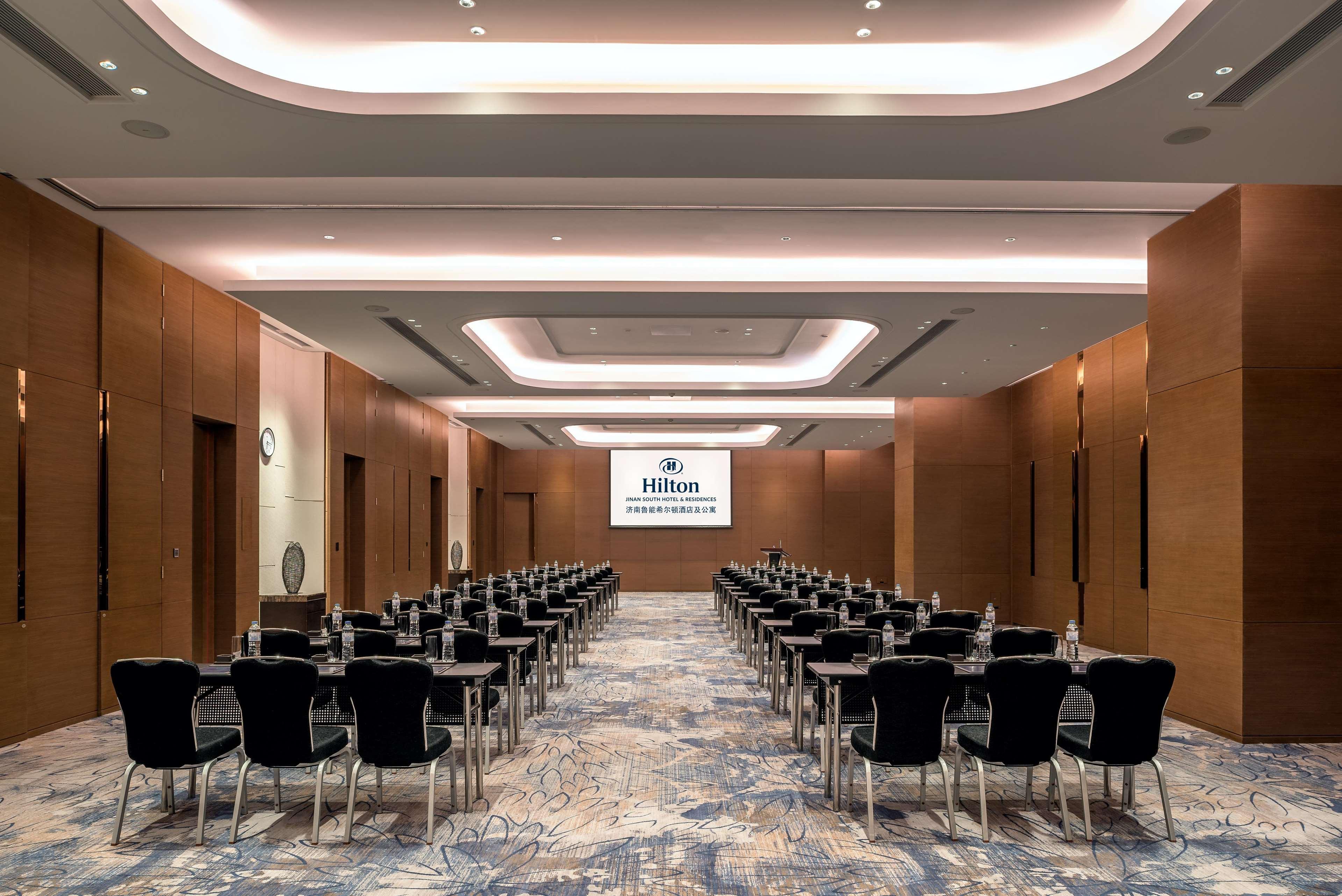 Hilton Jinan South Hotel & Residences Esterno foto