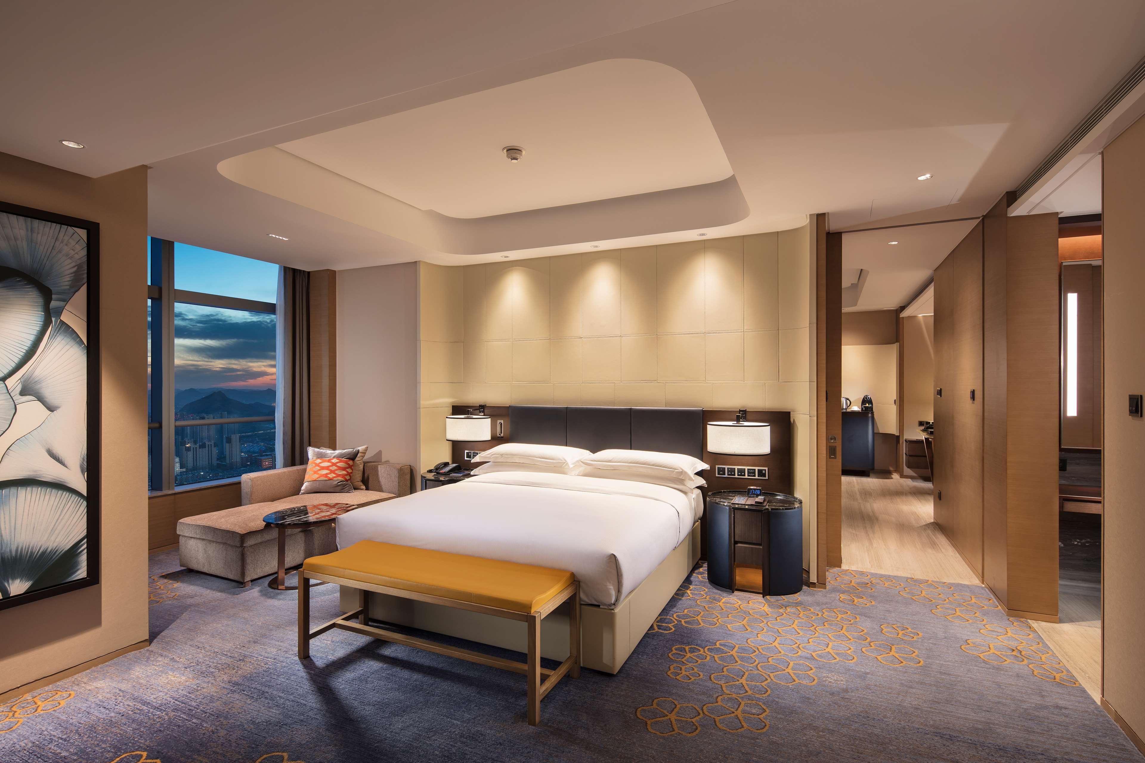 Hilton Jinan South Hotel & Residences Esterno foto